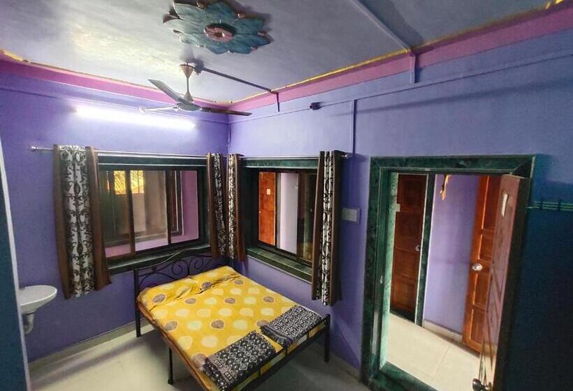بنسيون Shanti Guest House