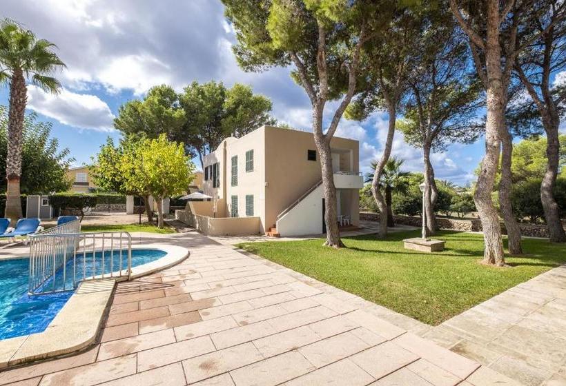 Apartamentos Llebeig