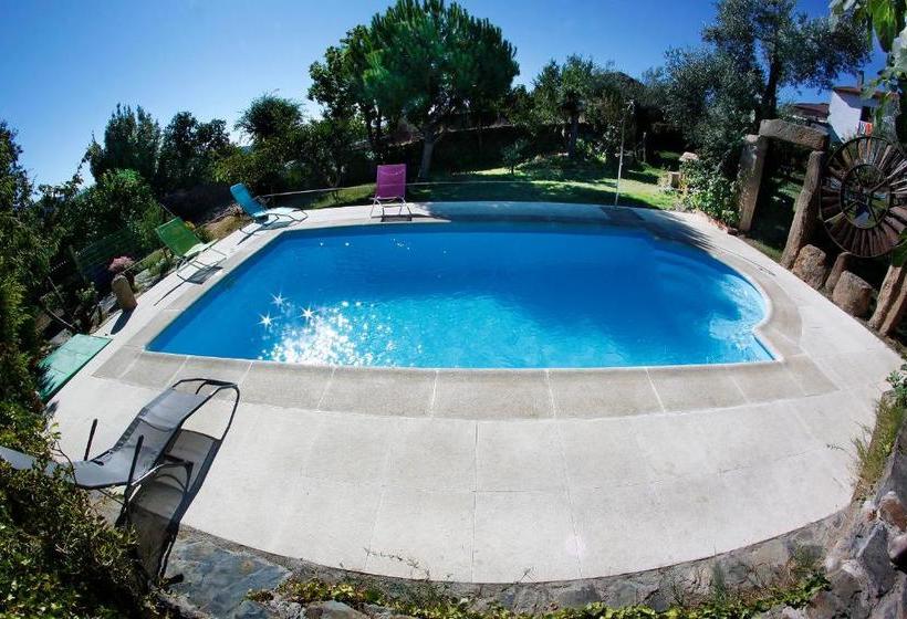 Apartamentos La Solana De Monfragüe