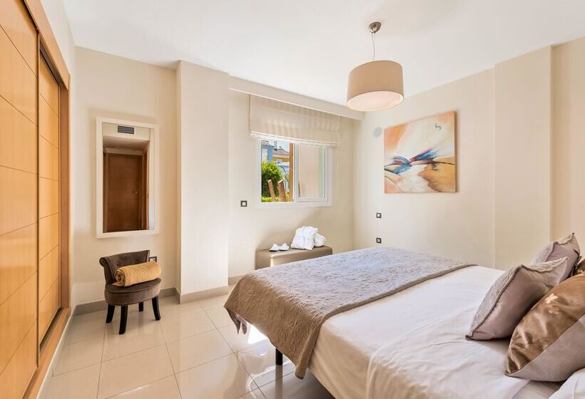 Cortijo Del Mar Resort