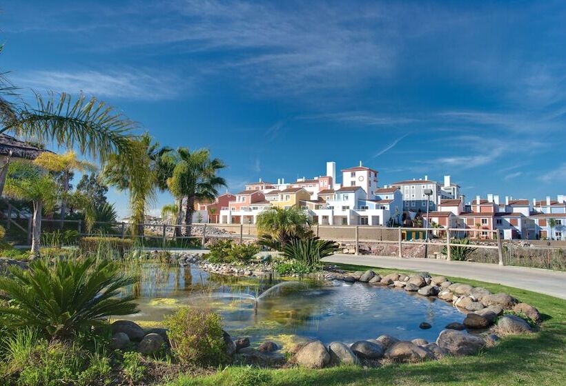 Cortijo Del Mar Resort