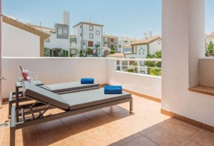 Cortijo Del Mar Resort