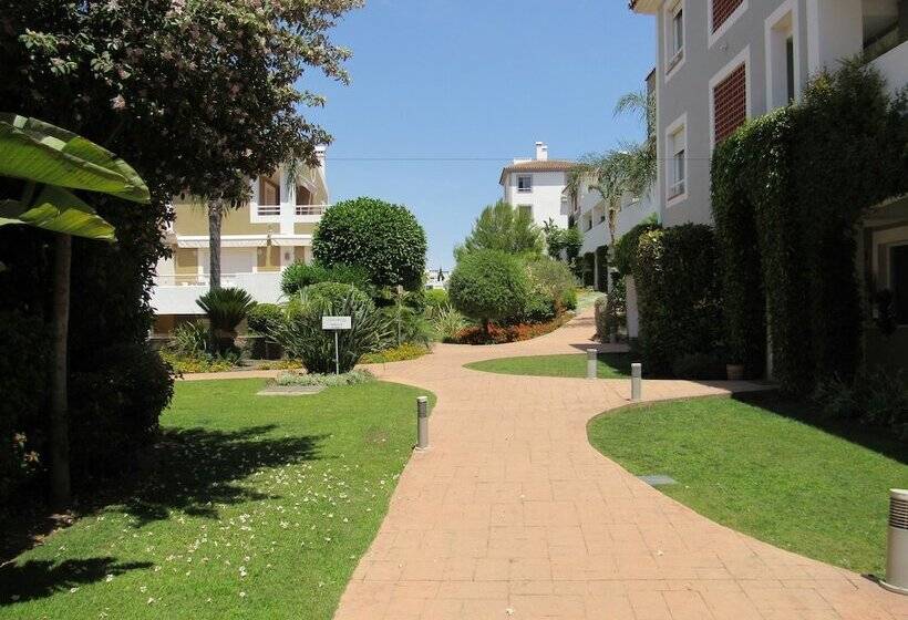 Cortijo Del Mar Resort