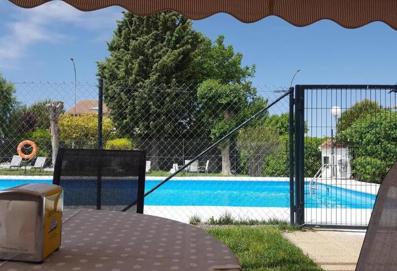 Hostal Restaurante Carolina