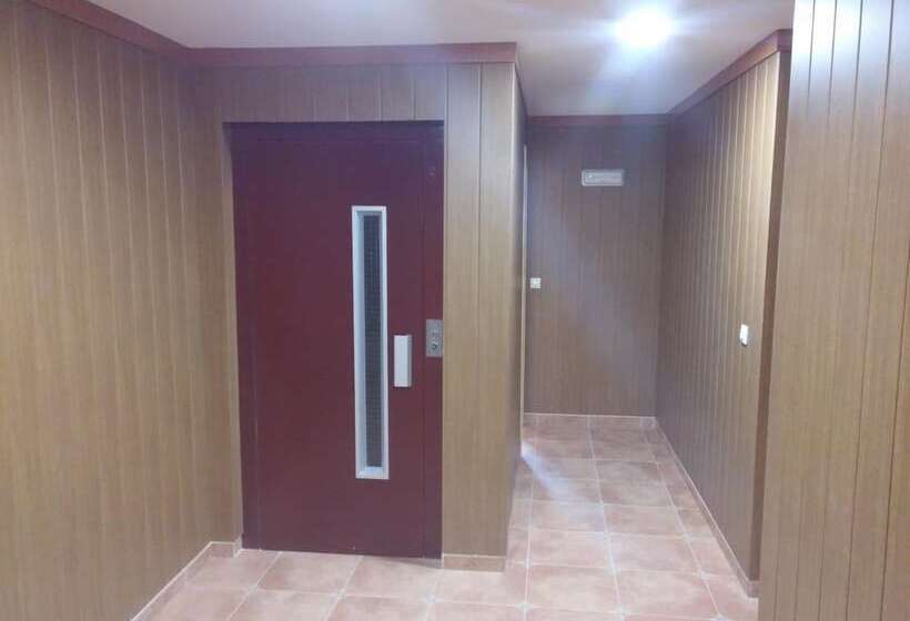 여관 Rural Puerta De Caderechas