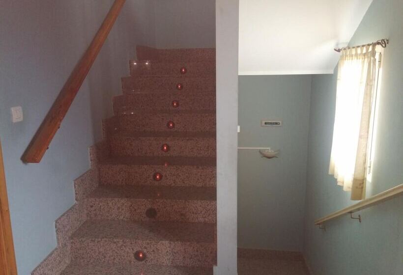 여관 Rural Puerta De Caderechas