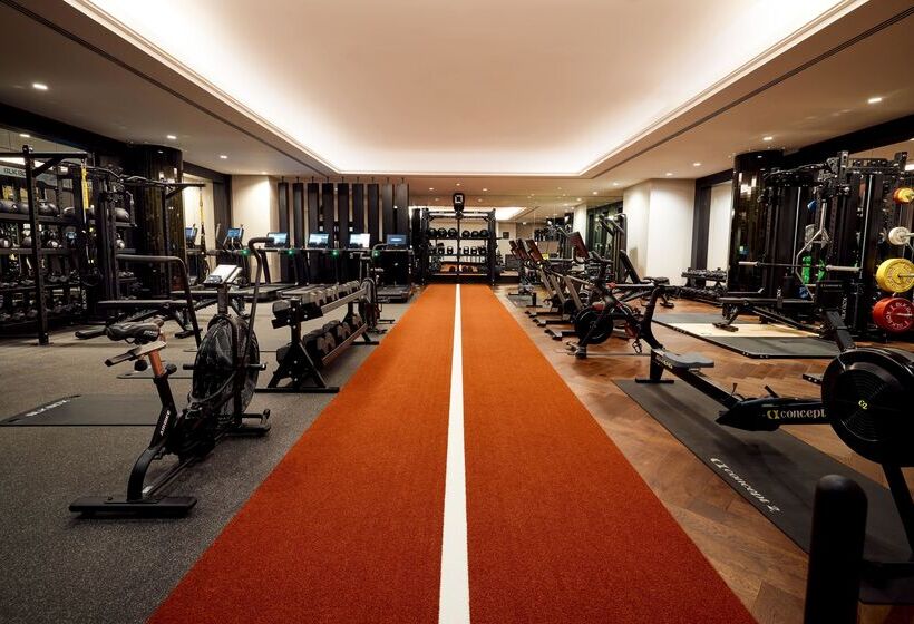 هتل Corinthia  London