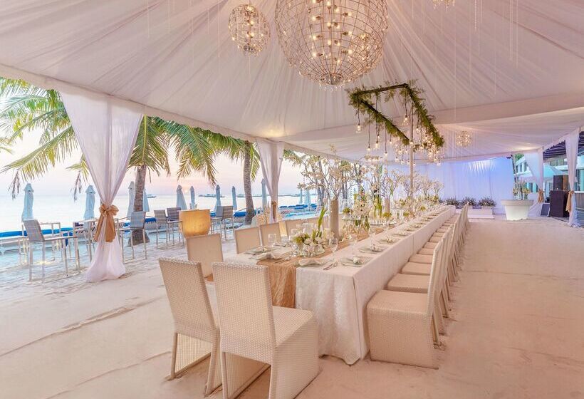 هتل Discovery Boracay