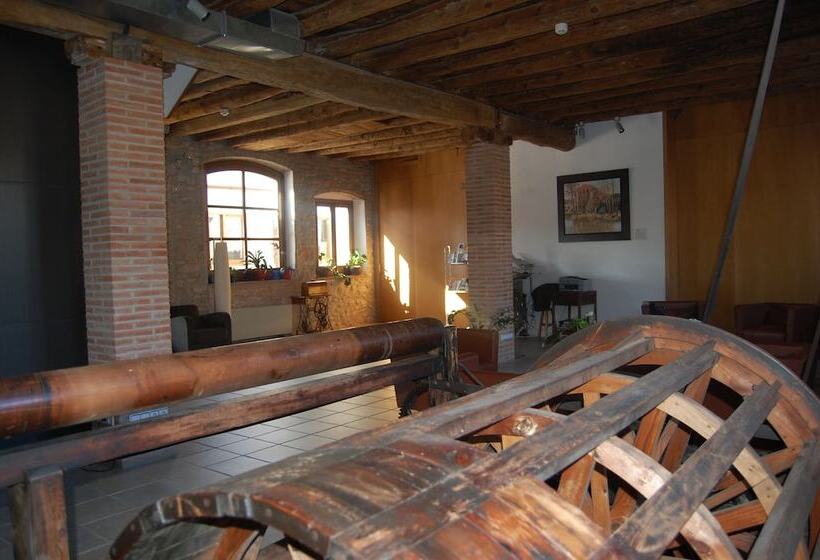 Отель Moli De La Torre