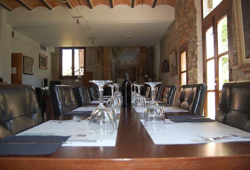 Отель Moli De La Torre