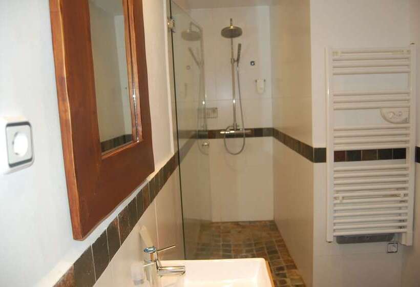 Отель Moli De La Torre