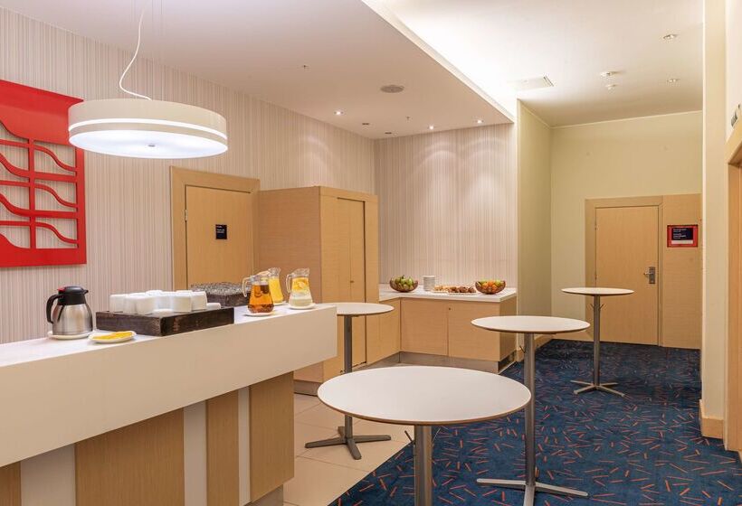בית מלון כפרי Park Inn By Radisson Kazan