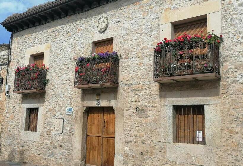 فندق ريفى La Posada De Tamajon