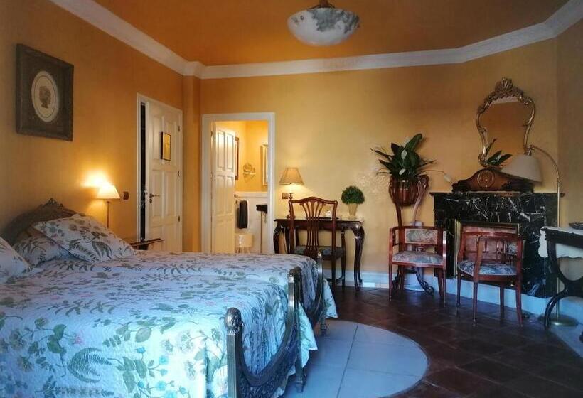 فندق ريفى La Posada De Tamajon