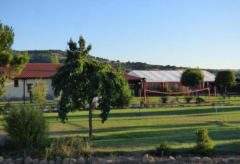 فندق ريفى Albergue Bioclimático Sabinares Del Arlanza