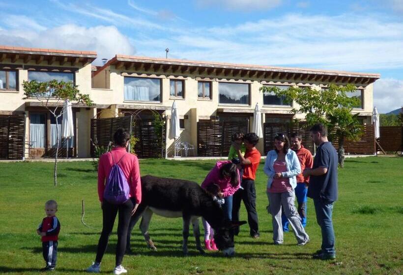 فندق ريفى Albergue Bioclimático Sabinares Del Arlanza