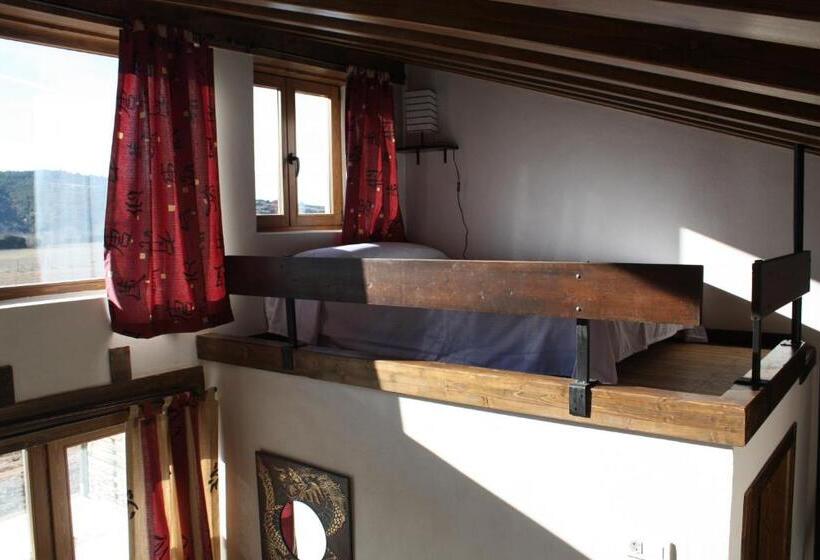 فندق ريفى Albergue Bioclimático Sabinares Del Arlanza