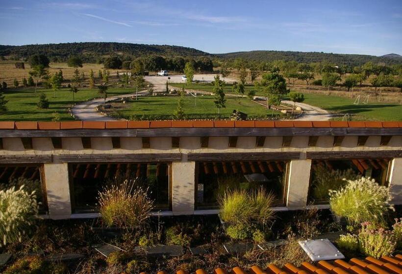 فندق ريفى Albergue Bioclimático Sabinares Del Arlanza