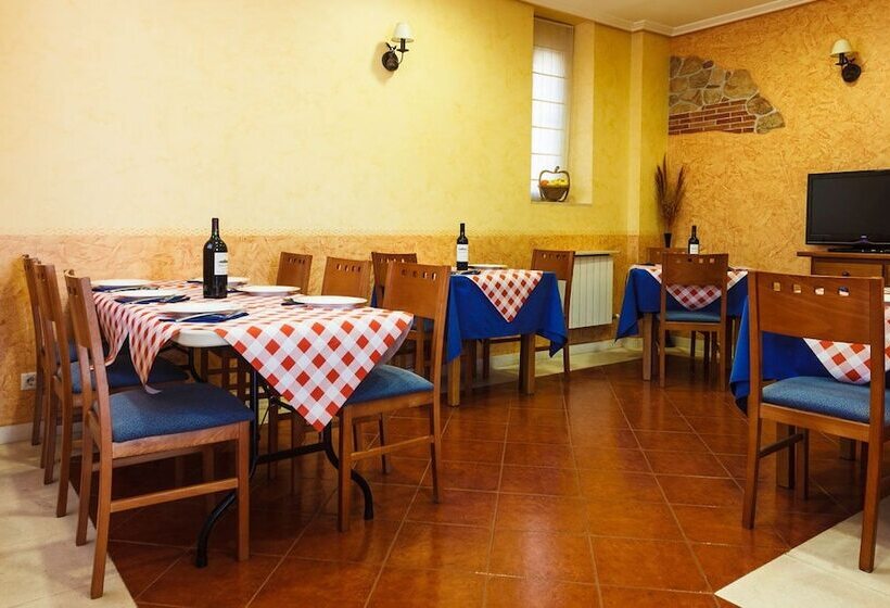 فندق ريفى Rural La Consulta De Isar