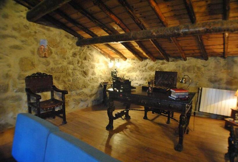 La Trocha De Hoyorredondo