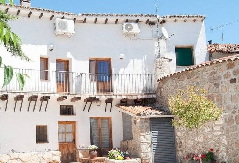 Rural Don Alvaro De Luna