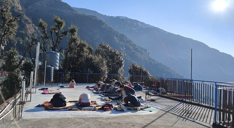 مبيت وإفطار The Unmad