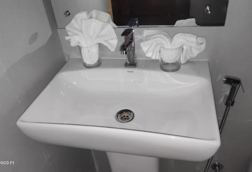 Emperor Hotel Rachana Continental Pvt Ltd