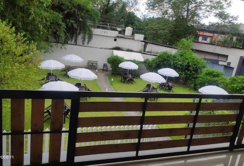 Emperor Hotel Rachana Continental Pvt Ltd