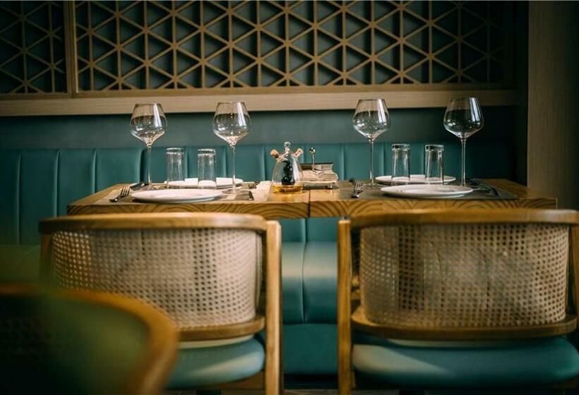 Alamona Hotel & Apartments