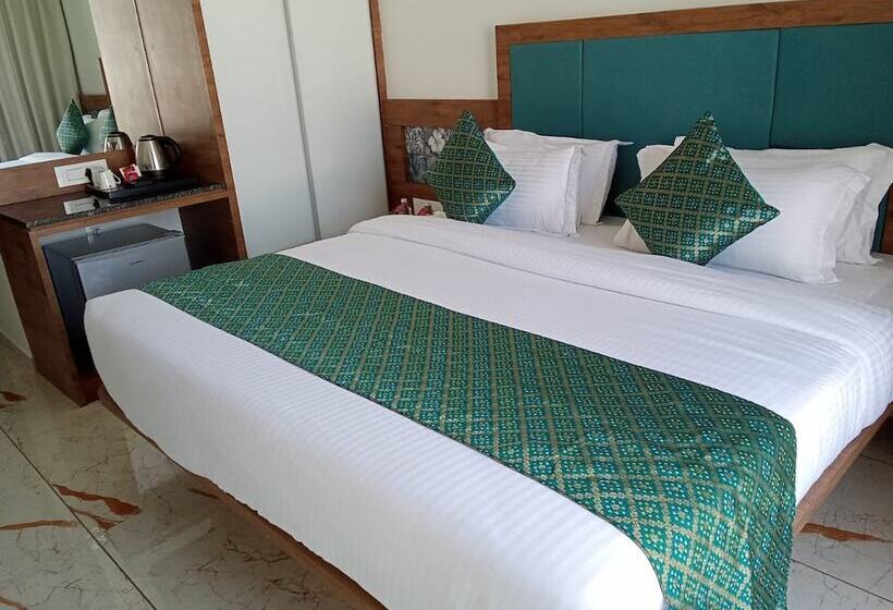 酒店 Angel Lords Eco Inn Amreli