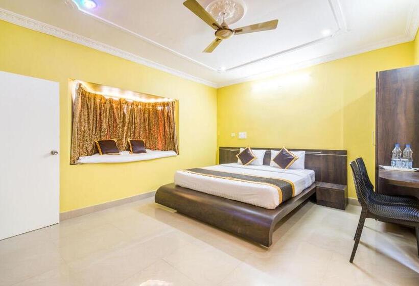 בית מלון כפרי At Home Prakruthi Resorts