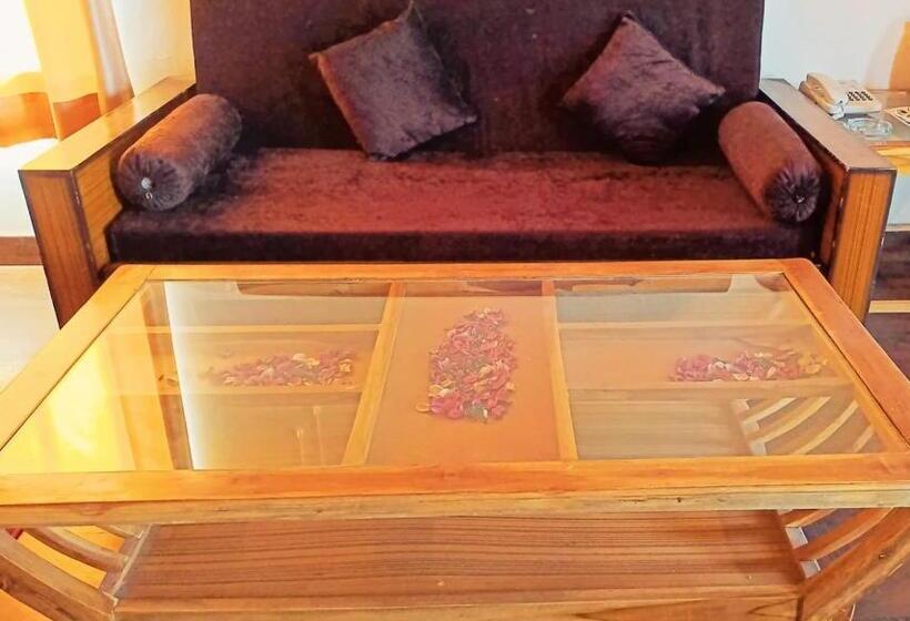 בית מלון כפרי Boros Resorts Binsar