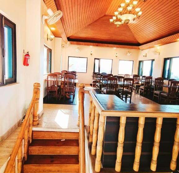 בית מלון כפרי Boros Resorts Binsar