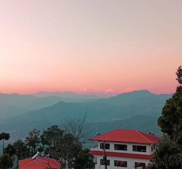 בית מלון כפרי Boros Resorts Binsar
