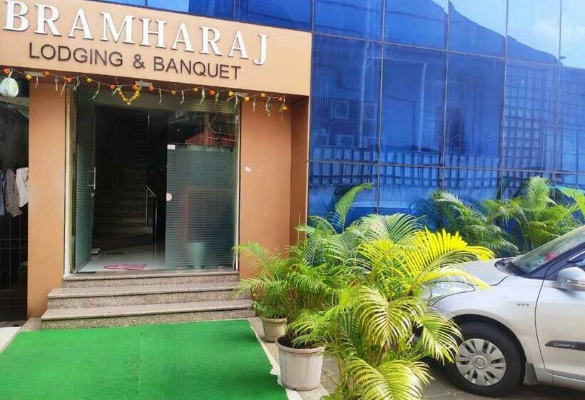 酒店 Bramharaj Lodging
