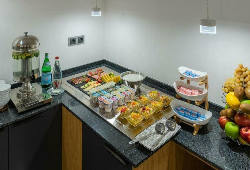 Brit Hotel Paris Orly Rungis
