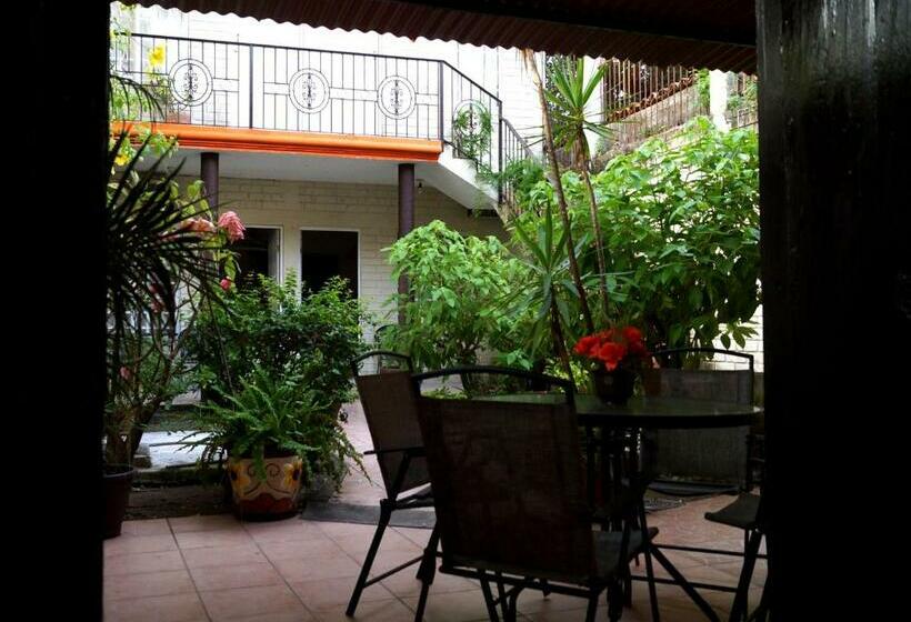 فندق Estancia Las Flores