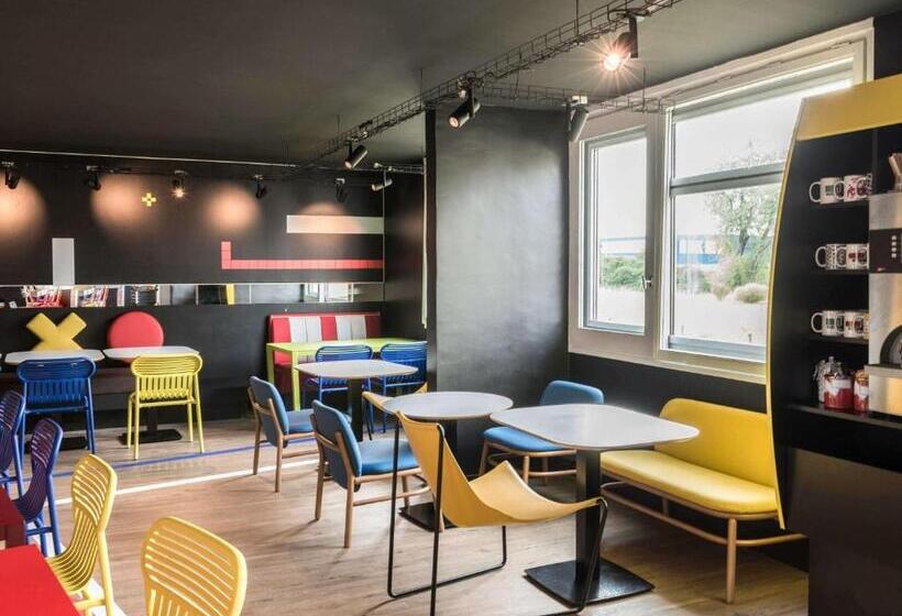 ホテル Ibis Styles Lyon Bron Eurexpo