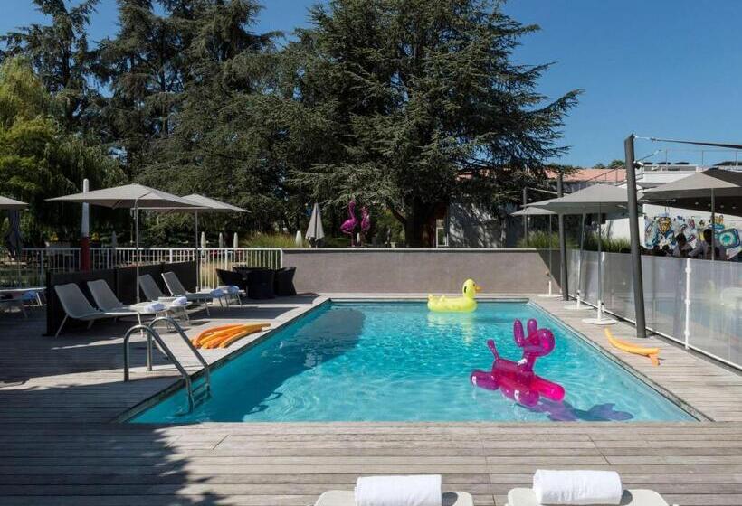 هتل Ibis Styles Lyon Bron Eurexpo