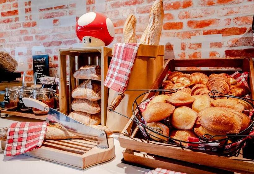 ホテル Ibis Styles Lyon Bron Eurexpo