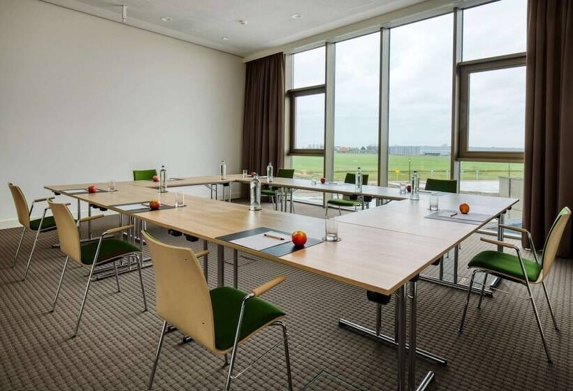 Intercityhotel Amsterdam Schiphol Airport