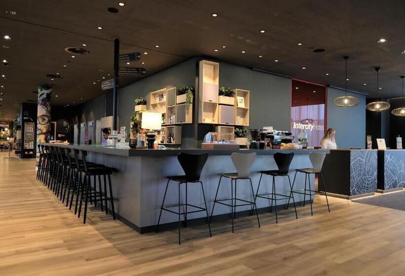 Intercityhotel Amsterdam Schiphol Airport