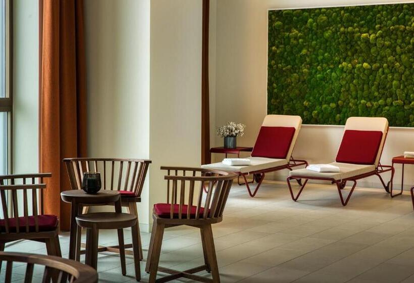 Intercityhotel Amsterdam Schiphol Airport