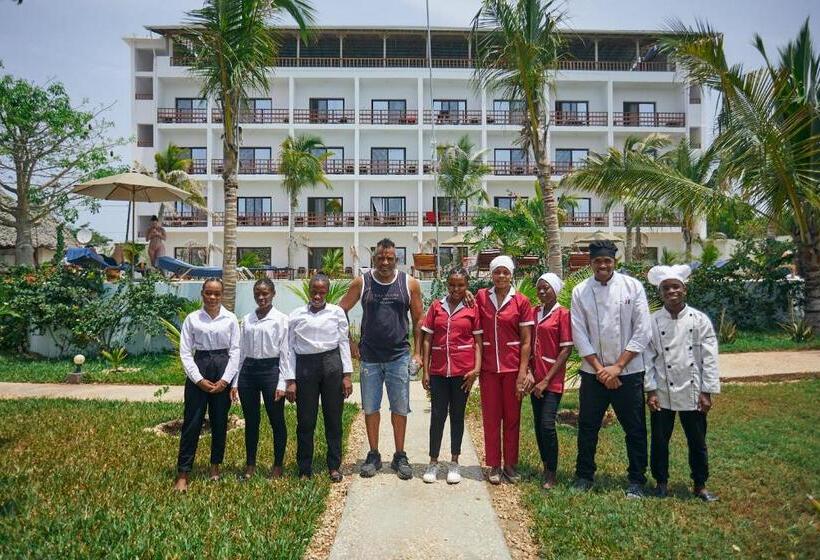 هتل Malika Nungwi