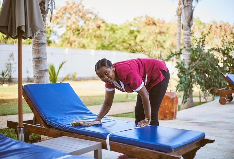 هتل Malika Nungwi