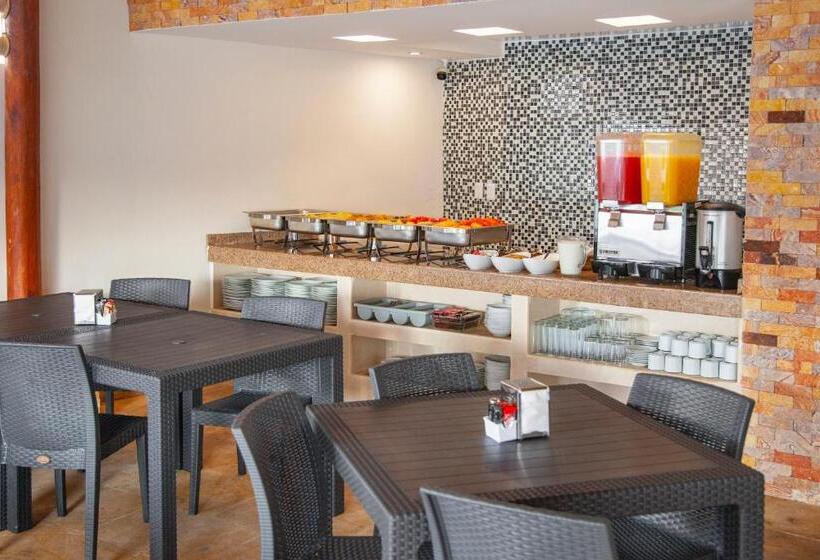 ホテル Mayev Express