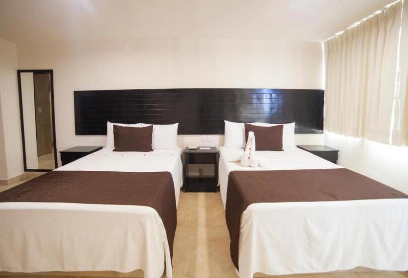 ホテル Mayev Express