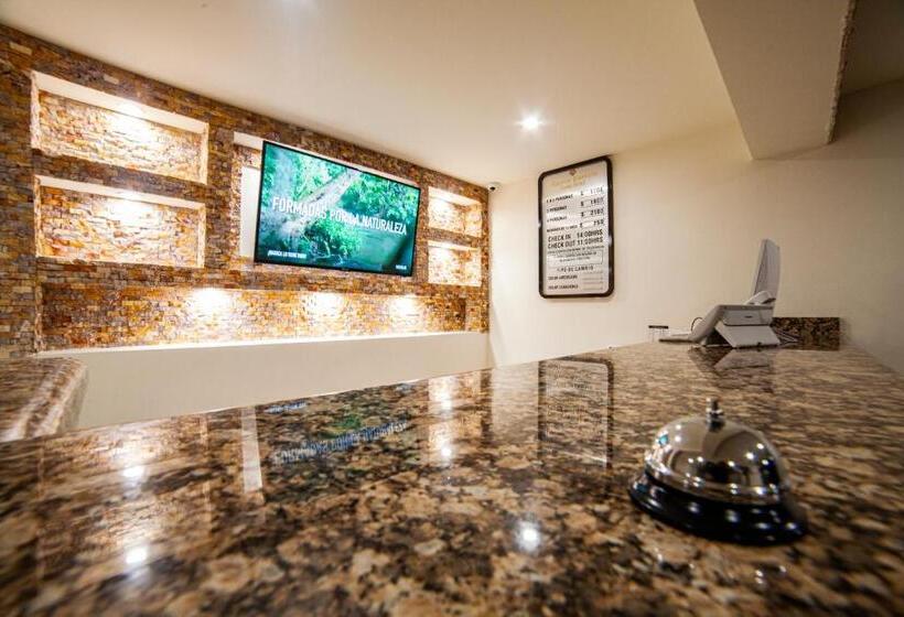 ホテル Mayev Express