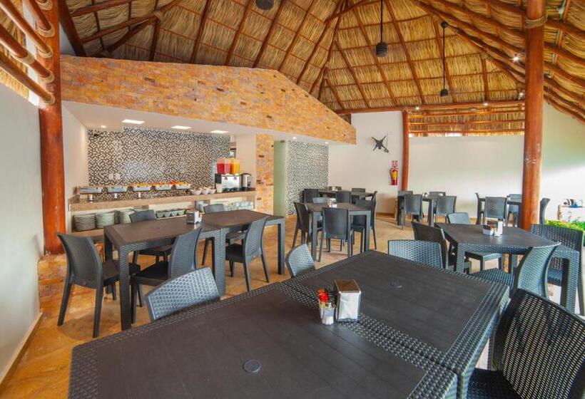 ホテル Mayev Express