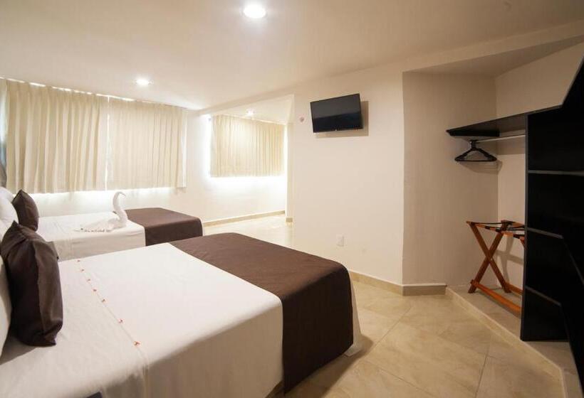 ホテル Mayev Express